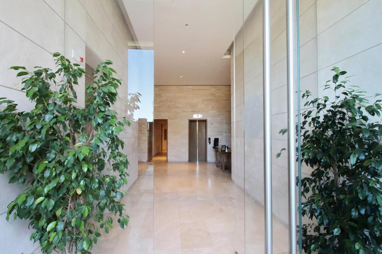 Luxury Domus Apartment 2 Rome Bagian luar foto