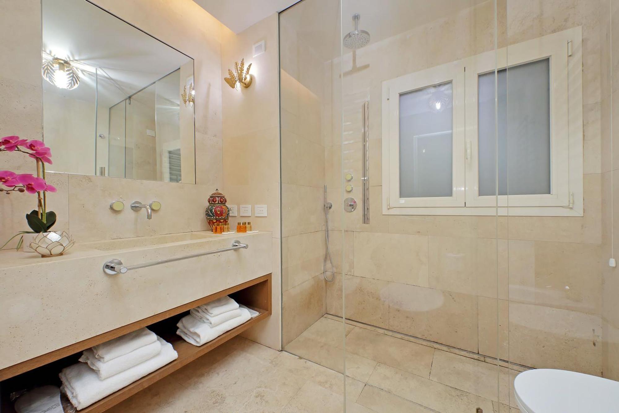 Luxury Domus Apartment 2 Rome Bagian luar foto