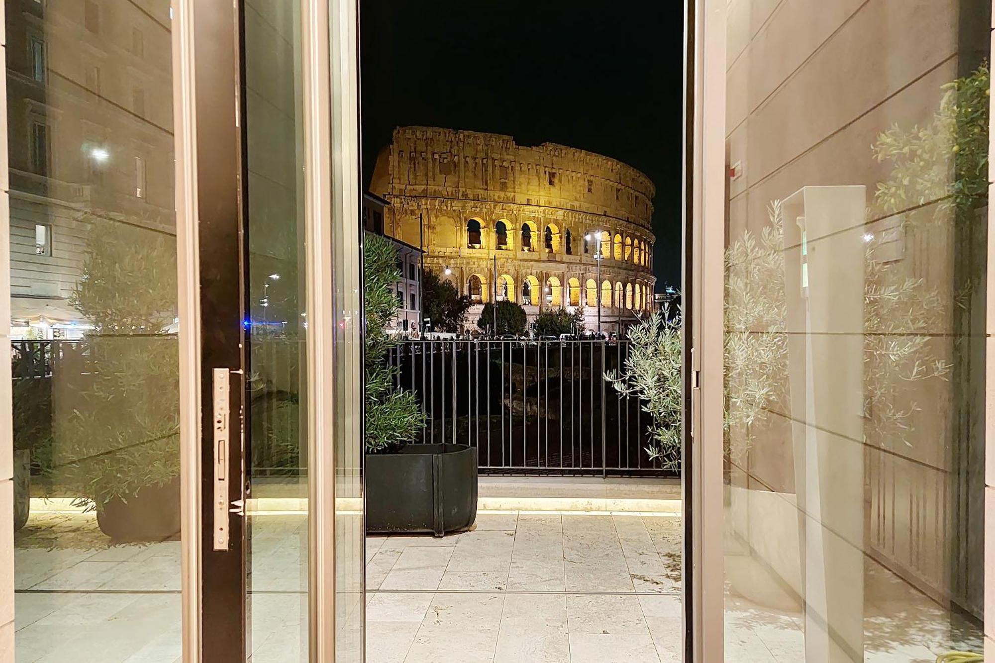 Luxury Domus Apartment 2 Rome Bagian luar foto