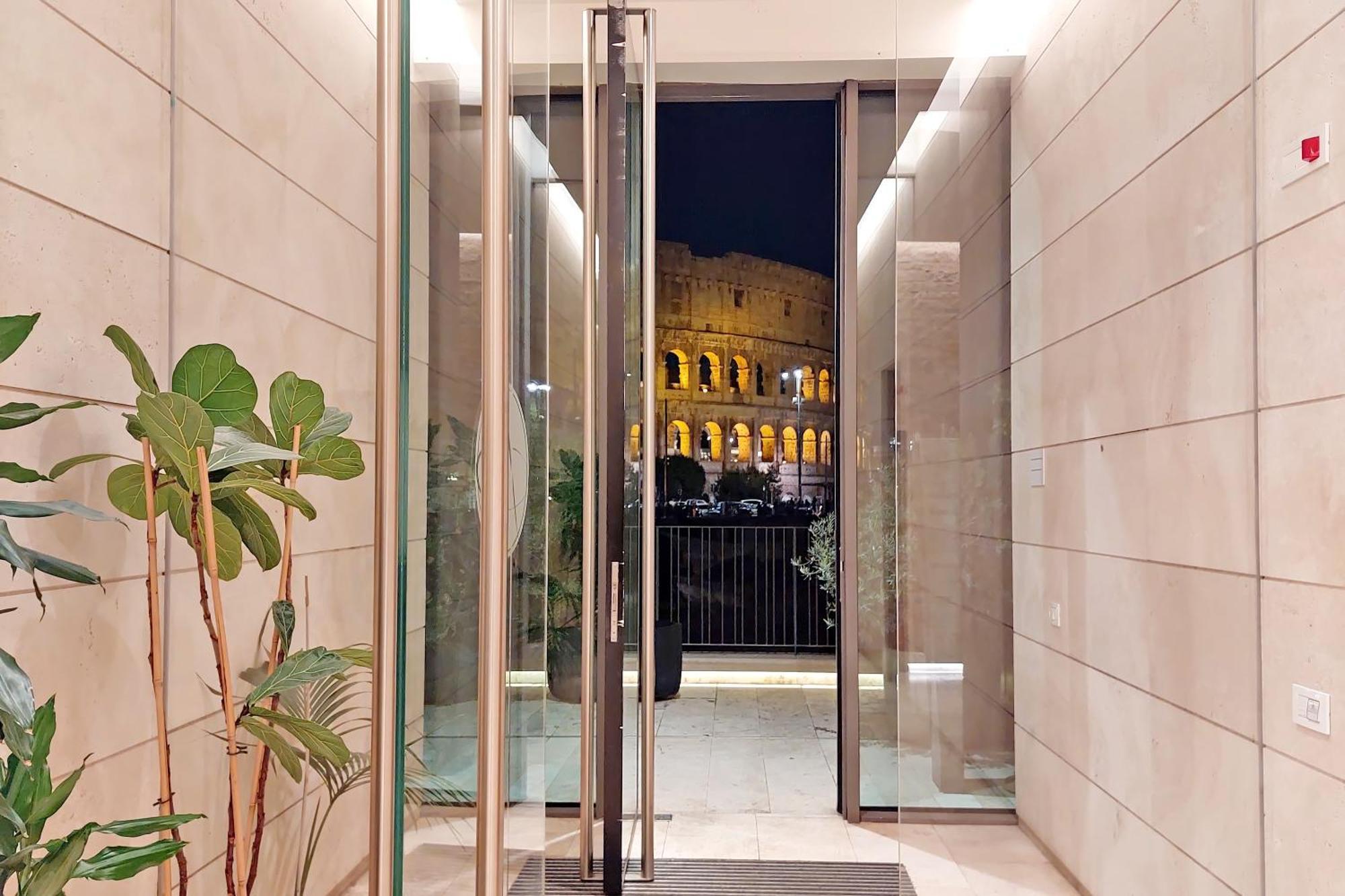 Luxury Domus Apartment 2 Rome Bagian luar foto